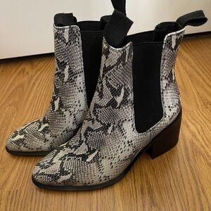 NEW! tony bianco hampton natural snake point toe western boots size US 7